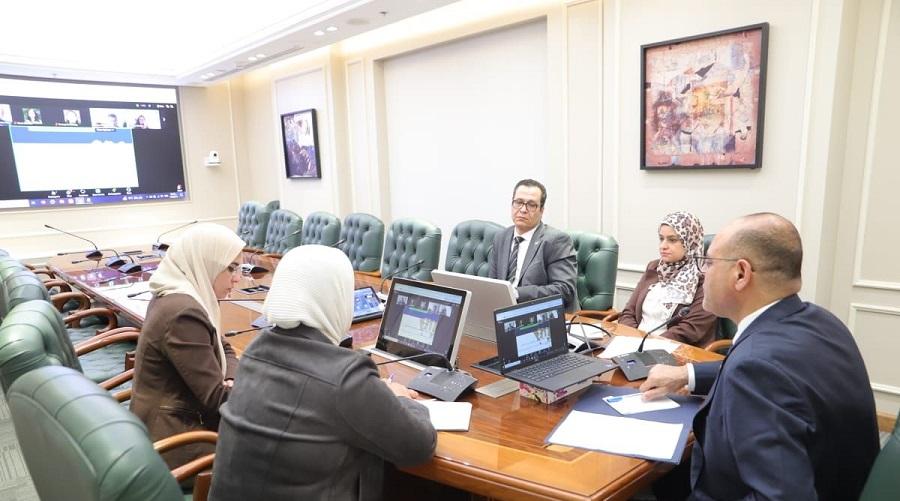 وزير العمل يبحث مع مسؤولي البنك الدولي تحسين جودة المؤشرات الوطنية